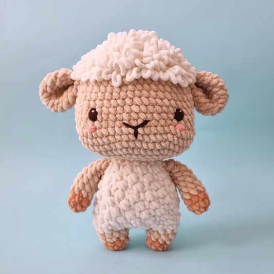Lola the Lamb | Amigurumi Pattern