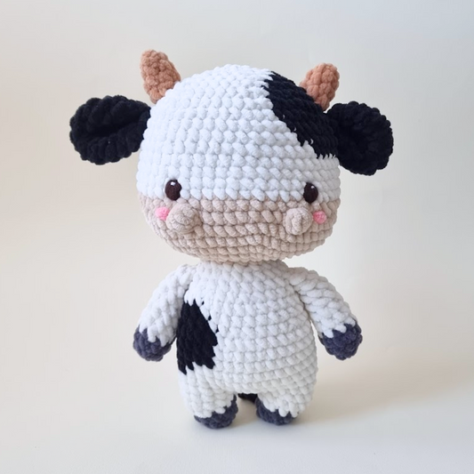 Molly The Cow - Amigurumi PDF Pattern